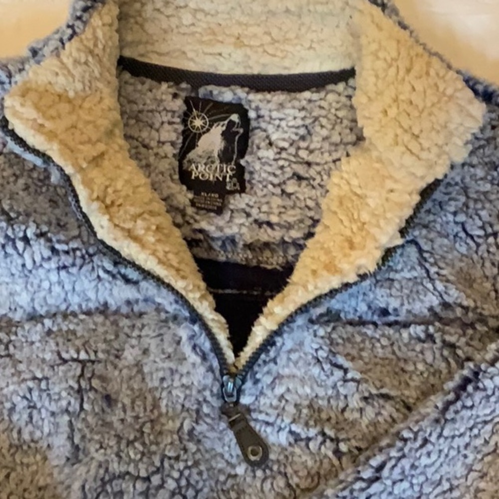 Arctic XL faux fleece puffer pullover navy and cream